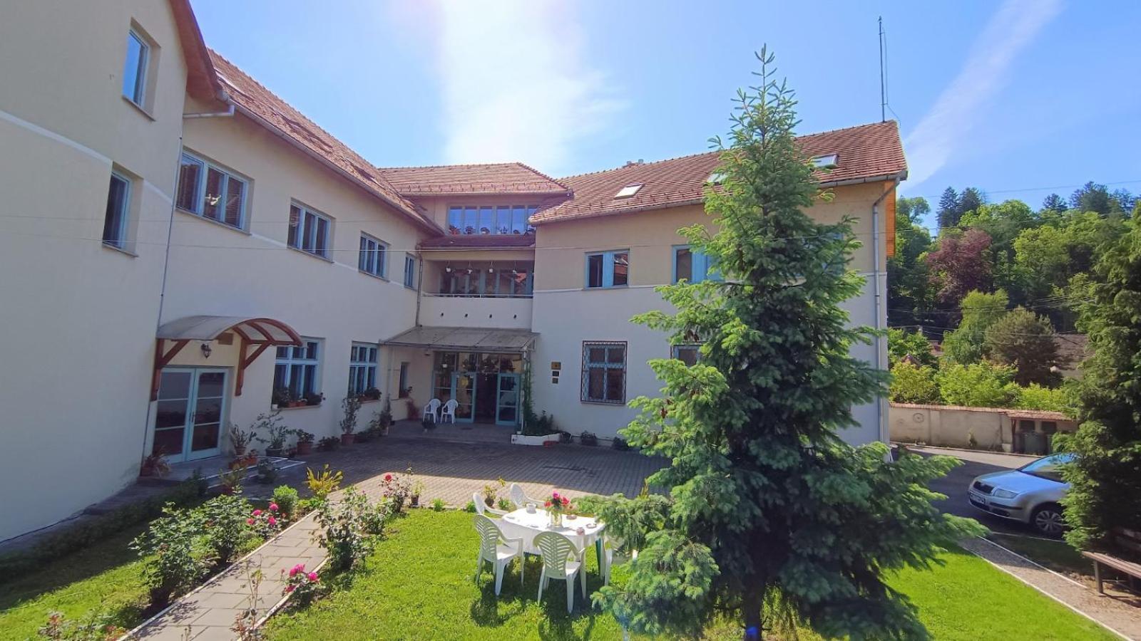 Hostel Centrul Gaudeamus Sighișoara Zewnętrze zdjęcie